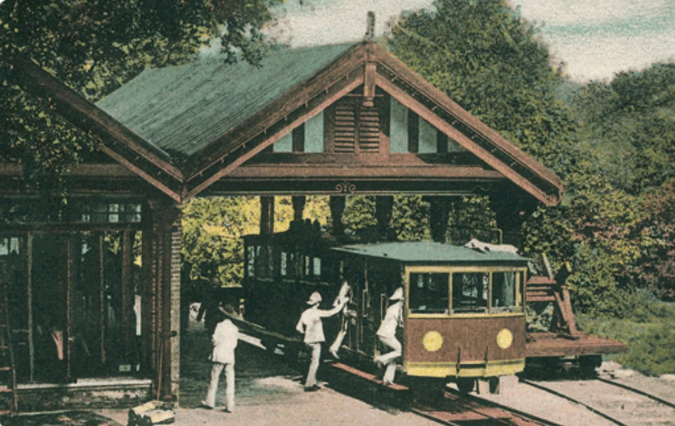 Peak Tram (since 1888)