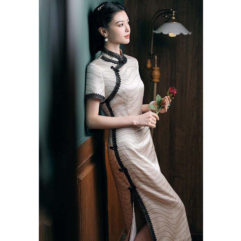 Limited Collection: Luxurious Mulberry Silk Long Cheongsam in Pearl White Light Graphic Pattern with Black Lace Piping