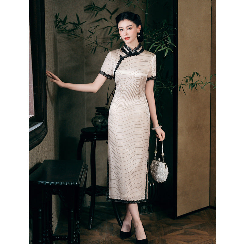 Limited Collection: Luxurious Mulberry Silk Long Cheongsam in Pearl White Light Graphic Pattern with Black Lace Piping